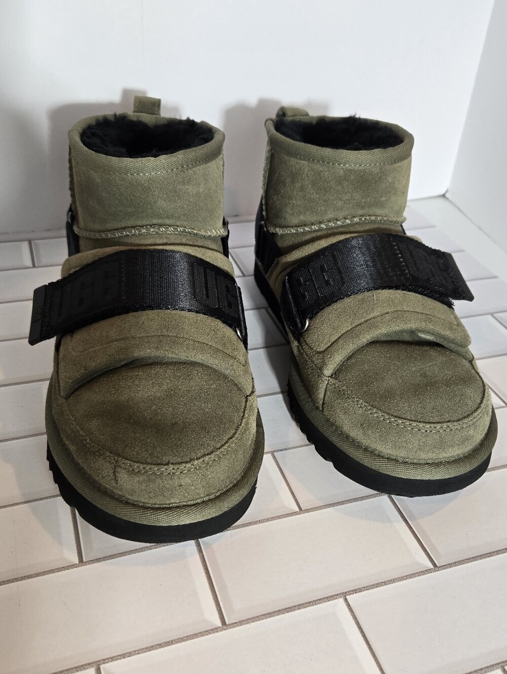 UGG BURNT OLIVE CLASSIC ULTRA MINI HYBRID SUEDE/ WOOL BOOTS, US 8/ EUR 39 - Picture 5 of 11